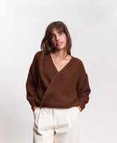Strick-Wickelcardigan Vega Jungle Folk in Braun