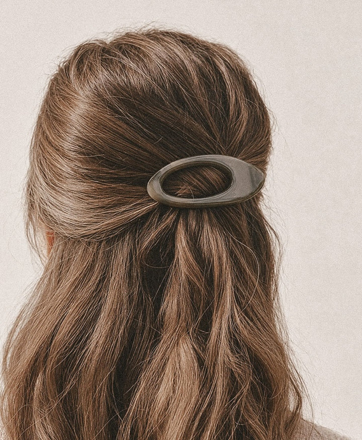 Flache Haarklammer ALMA - Oliv
