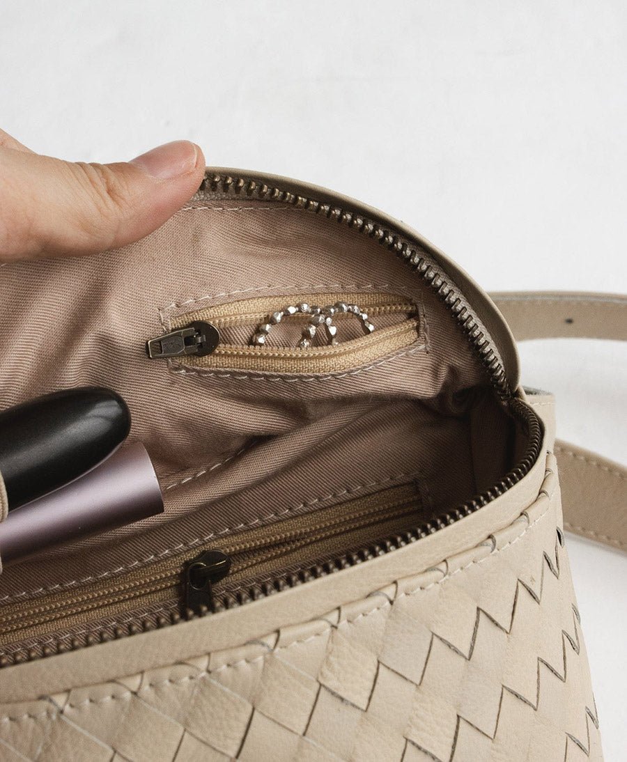 Bauchtasche aus gewebtem Leder - The Woven Remy Bone - MANDRN - clomes