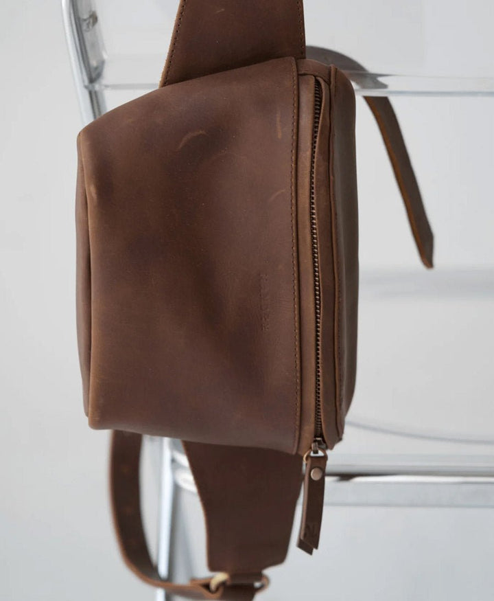 Bauchtasche aus Leder - The Remy Saddle - MANDRN - clomes