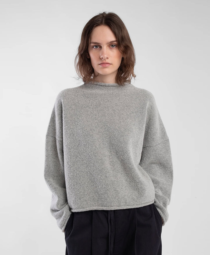 Grauer Strickpullover Heather Grey Boucle Rolled Sweater