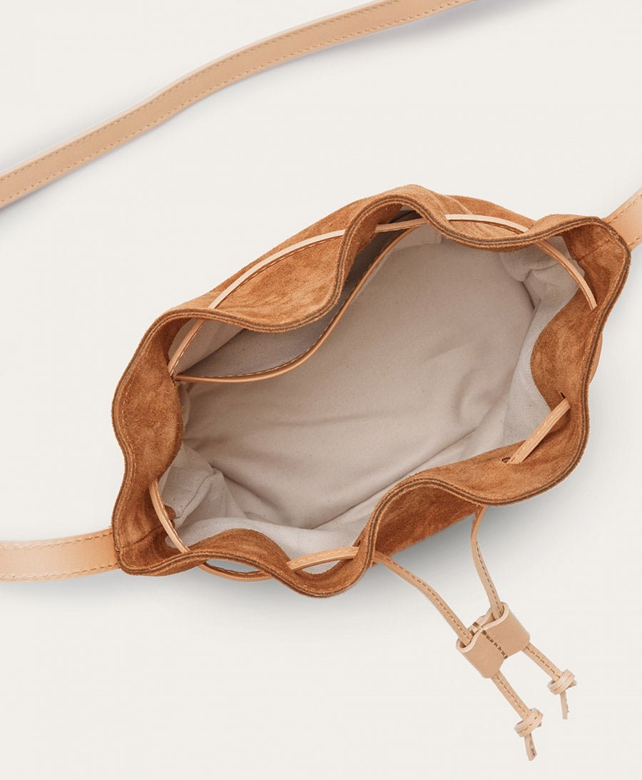 Bucket Bag aus Leder "Dli" - Velvet - Caramel - Balagan - clomes