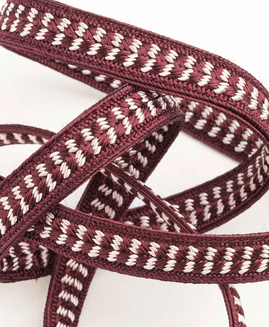 Kurzes Schlüsselband "Zahra Mini" mit silbrigem Karabiner - Cherry Blossom