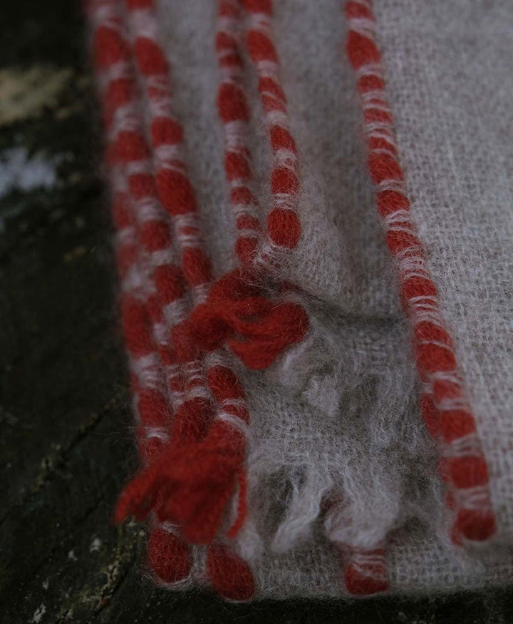 Gewebter Schal / Halstuch aus Kaschmir - Grau / Rot - Oats &amp; Rice - clomes