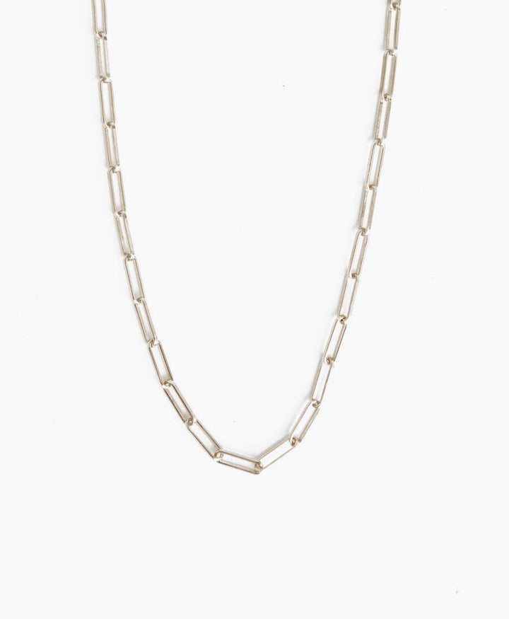 ESSENTIALS Chain Necklace - Halskette mit Weissgold vergoldet - V Design Lab - clomes