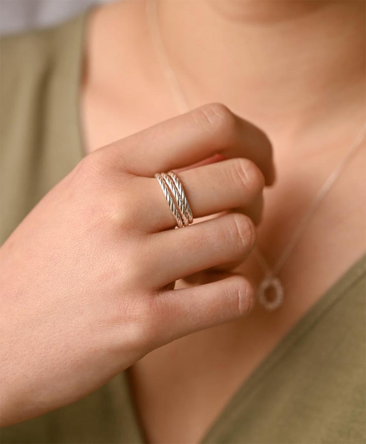 Fingerring Silber "Entwined Stacking Ring" - Wild Fawn - clomes