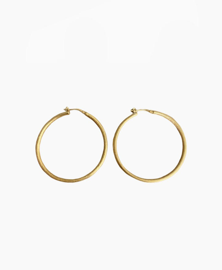 Grosse Essentials Hoops brushed - Ohrringe vergoldet - V Design Lab - clomes