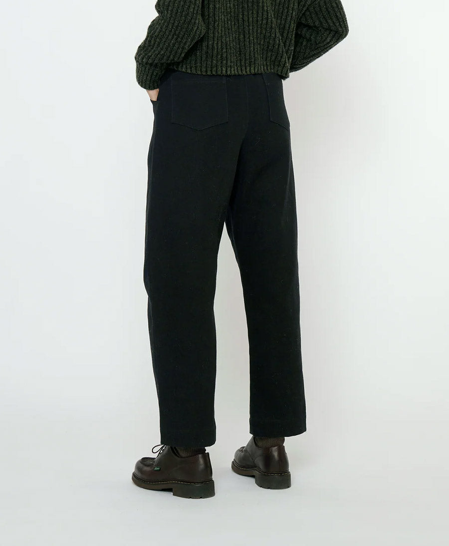 Stoffhose aus Baumwolle - Signature Curve Legged Trouser - Schwarz