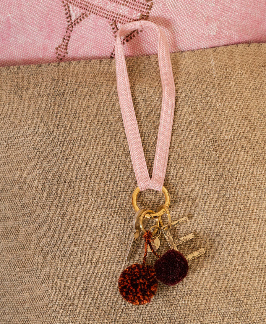 Kurzes Schlüsselband "Zahra Mini" mit vergoldetem Karabiner - Rose