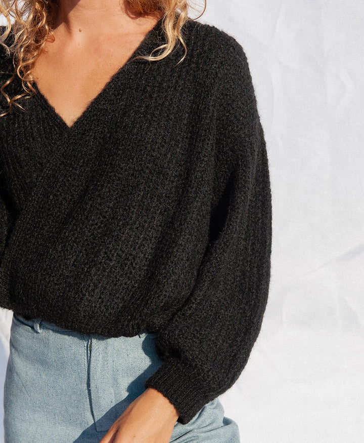 Leichter Strick - Wickelcardigan VEGA - Schwarz - JUNGLE FOLK - clomes