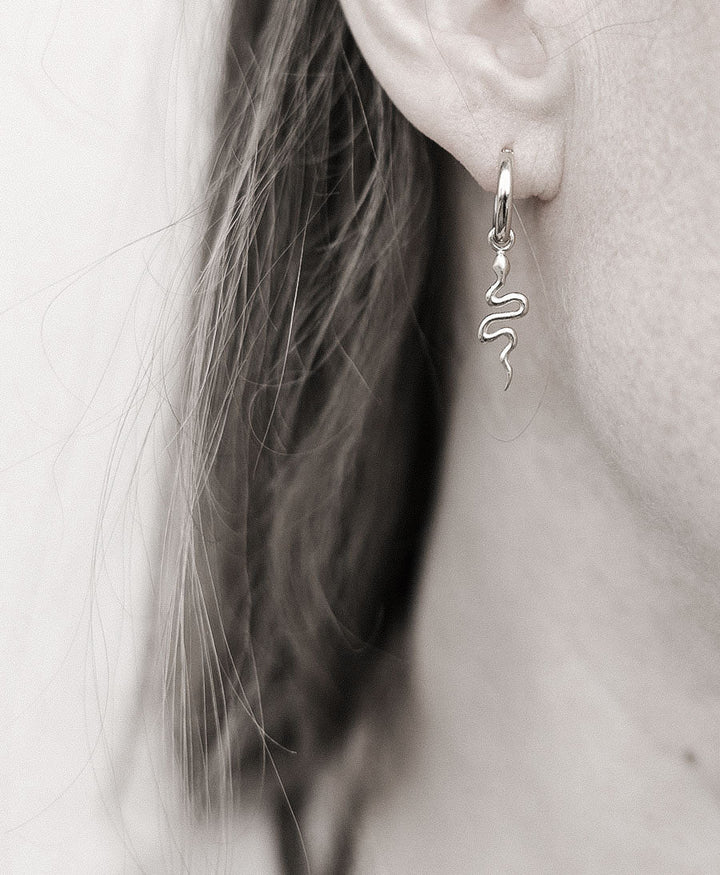 Mini Creolen mit Anhänger ZAE - Sterling Silber - Clomes - clomes