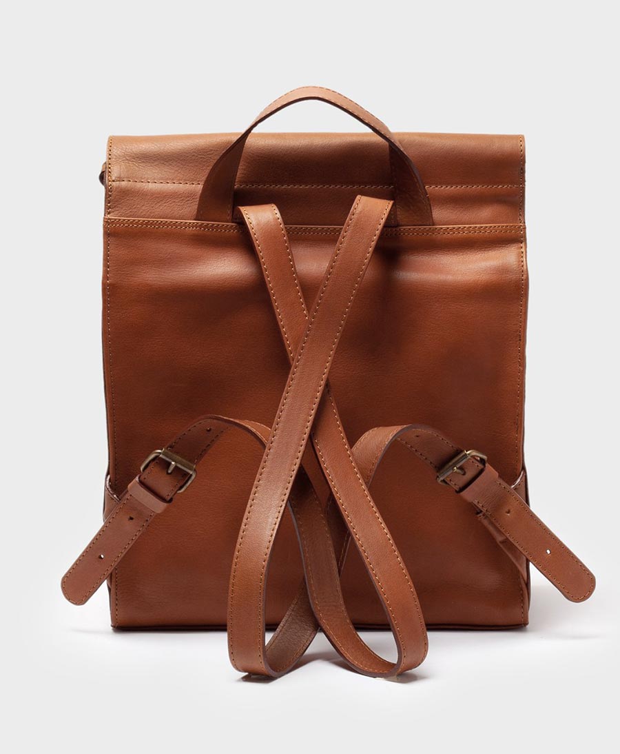 Schlichter Lederrucksack mit Reissverschluss - Braun - PARK - clomes