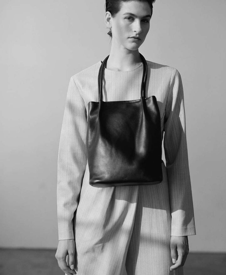 Schultertasche FRANCES - Leder, schwarz - Are Studio - clomes