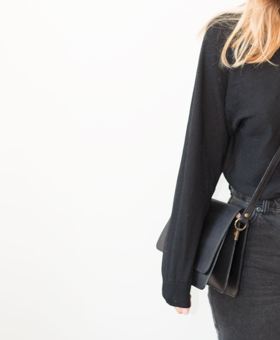 Schwarze Crossbody Bag aus Leder von PARK - Secondhand - PARK - clomes