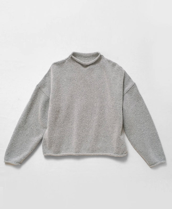 Grauer Strickpullover Heather Grey Boucle Rolled Sweater