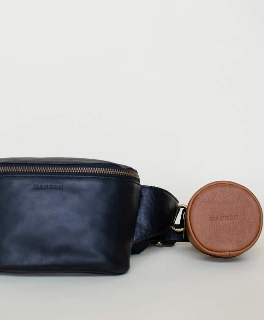 Taschen - Anhänger aus Leder - Rover Circle Tan - MANDRN - clomes