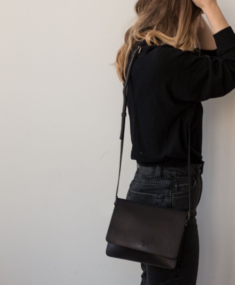 Umhängetasche Cross Body schwarz - PARK - clomes